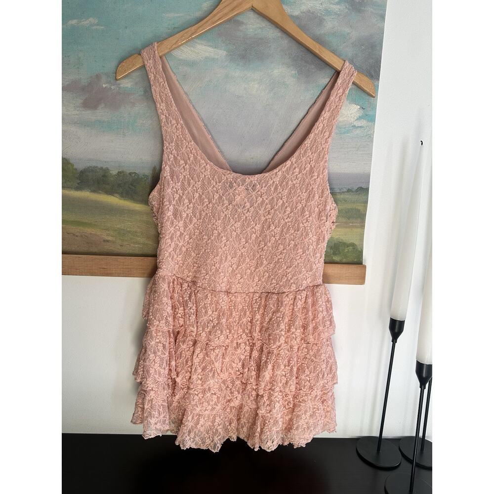 Moda International Pink Lace Ruffle Tank Top Size Medium - Picture 4 of 4